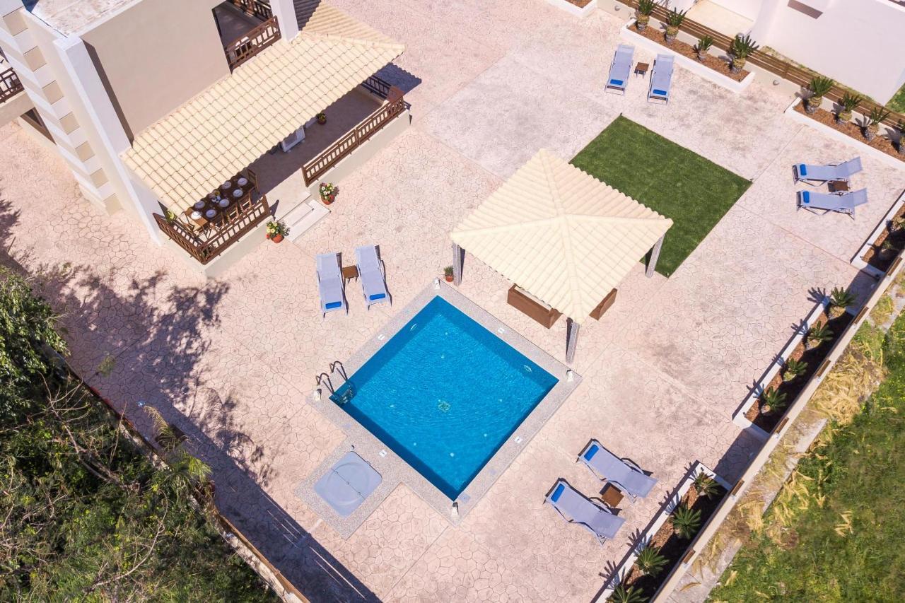 Maria'S Luxurious Villa In Koskinou Koszkinú Kültér fotó